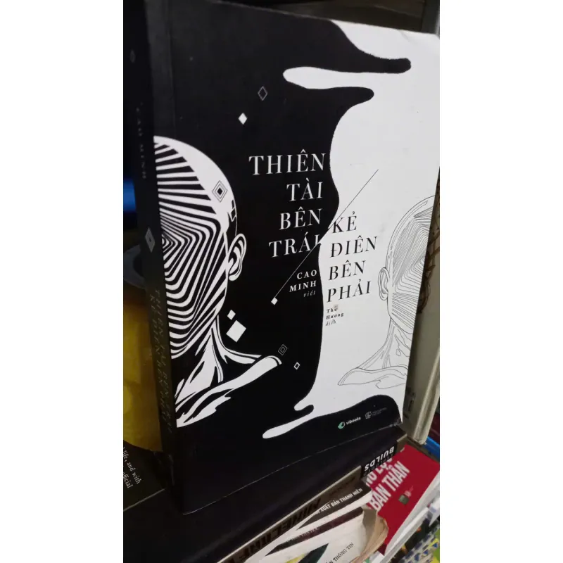 thiên tài bên trái kẻ điên bên phải 688222