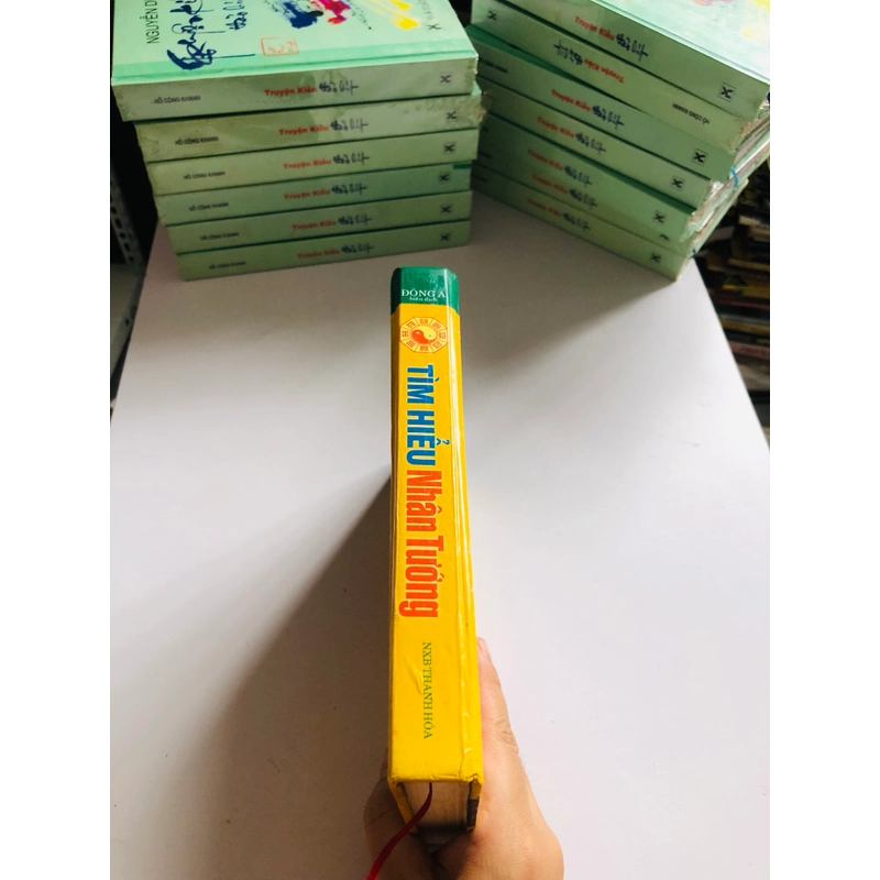 TÌM HIỂU NHÂN TƯỚNG đông a biên dịch 539392