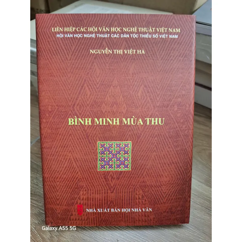 Bình Minh Mùa Thu - Nguyễn Thị Việt Hà - Tập thơ 692808
