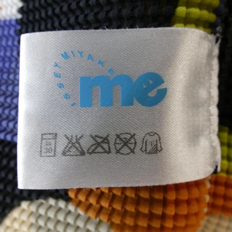 me ISSEY MIYAKE MI31FK306 Áo - Hàng hiệu Chính hãng 825687