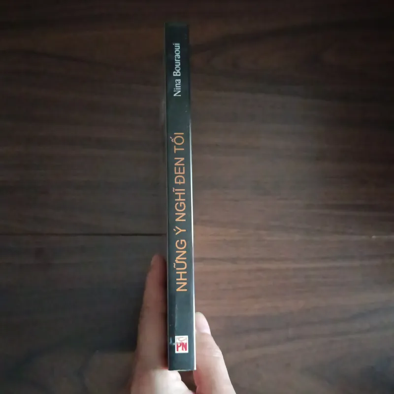 Những ý nghĩ đen tối 933975