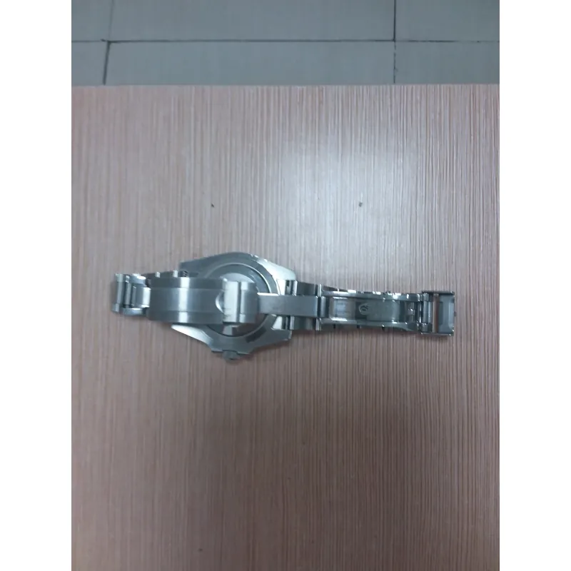 Đồng hồ thể thao nam dây kim loại màu bạc mặt đen 754954