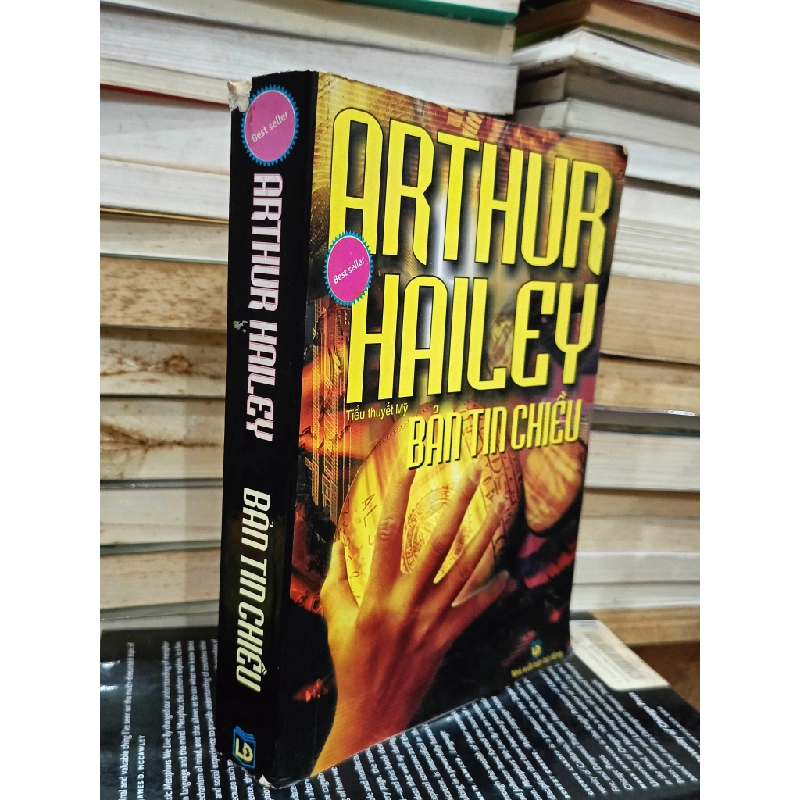 Bản tin chiều - Arthur Hailey (Nguyễn Thành Châu & Phan Thanh Hảo dịch) 465271
