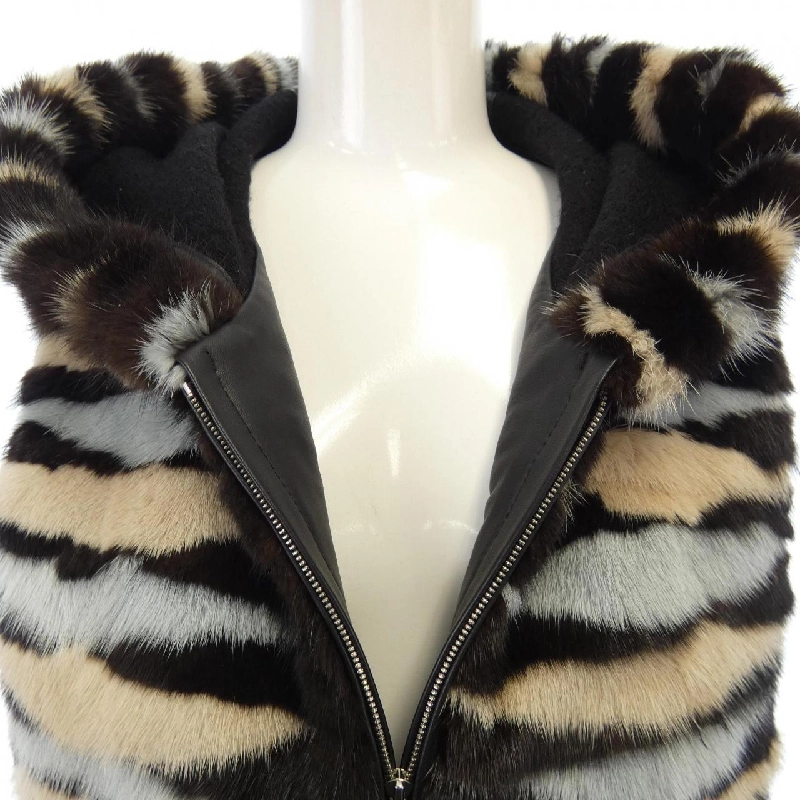 【Khuyến mãi】Áo gile HIROKO KOSHINO 635518