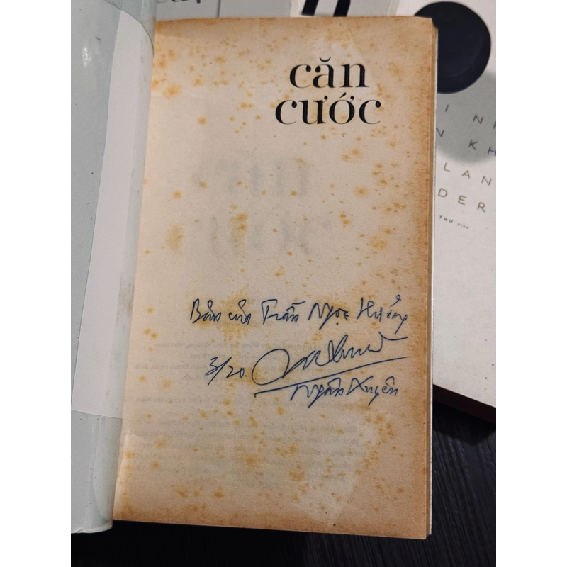 Bộ 6 cuốn sách của Milan Kundera (đọc mô tả) 540612