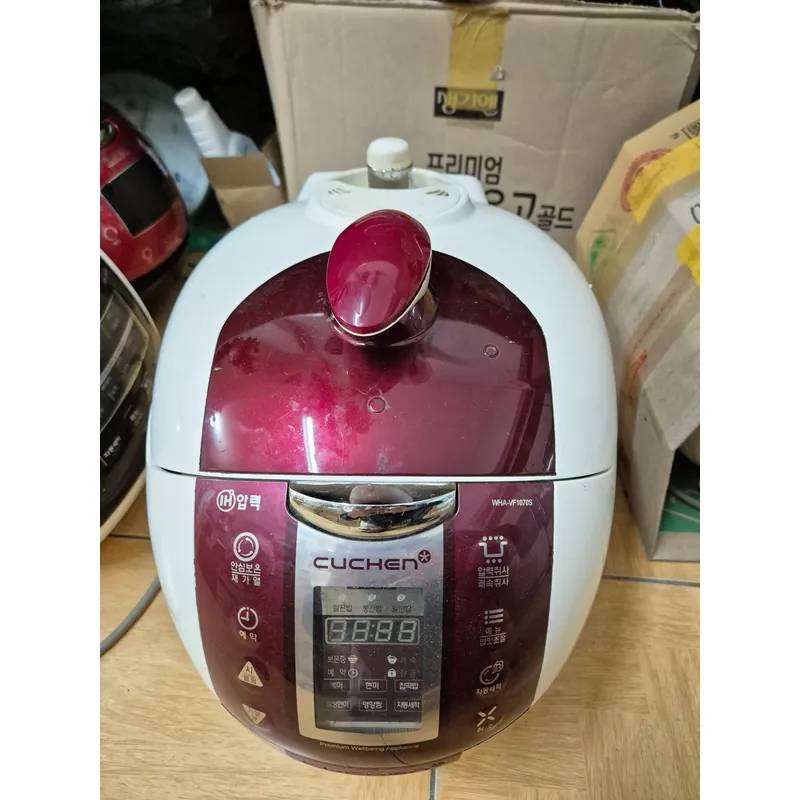 Thanh lý nồi cơm cuchen 1.8L  731424