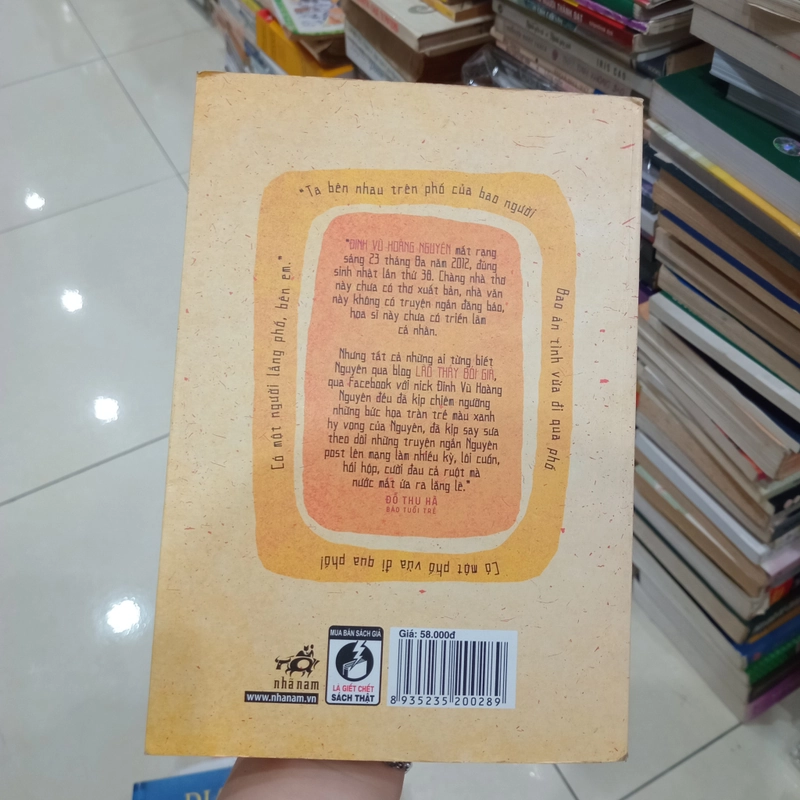 Có một phố vừa đi qua phố 📚 503606