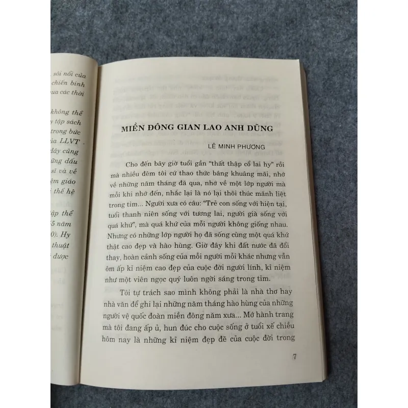 KÝ ỨC MIỀN ĐÔNG 700952