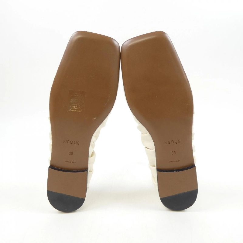 [Mã giảm giá] Giày NEOUS 662158