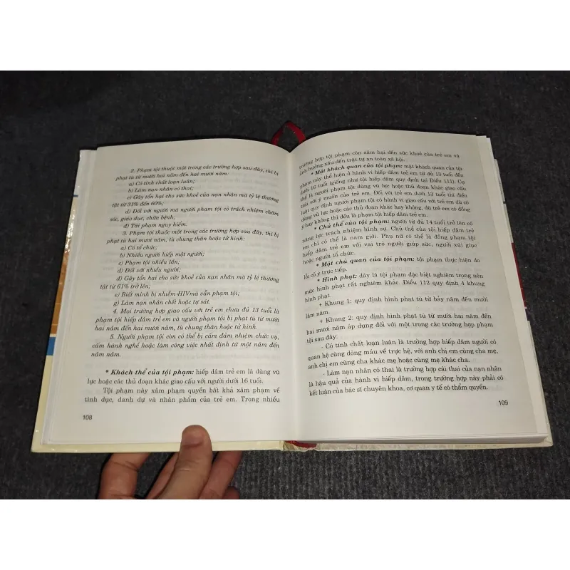 BÌNH LUẬN KHOA HỌC BỘ LUẬT HÌNH SỰ 1999 (PHẦN CÁC TỘI PHẠM) 993078