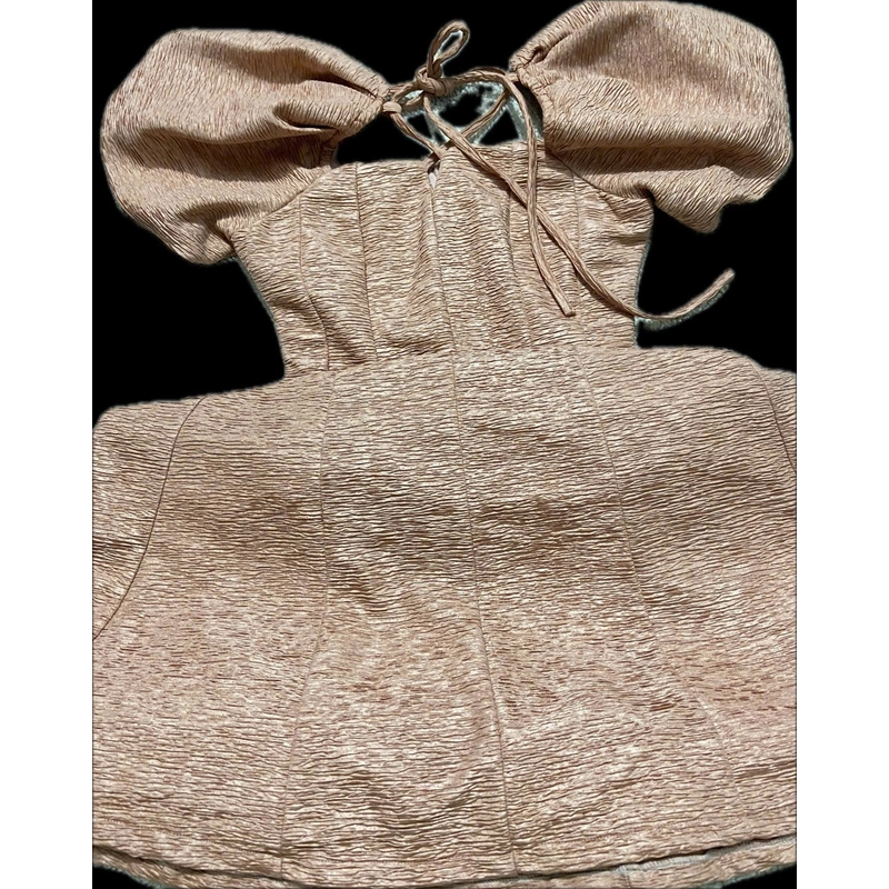 Đầm màu hồng nude, size M , còn mới 80% 471428