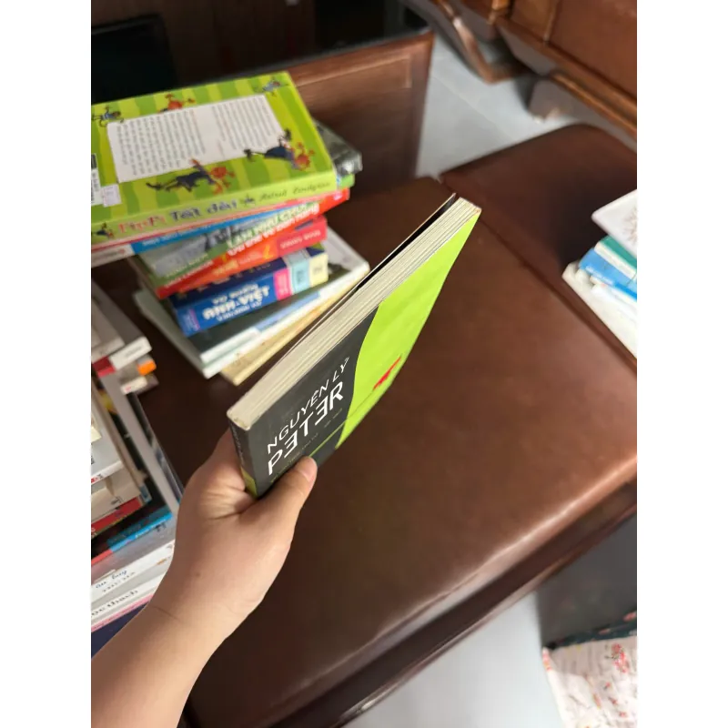 NGUYÊN LÝ PETER – Laurence J. Peter|Sách quản trị kinh điển về thăng tiến và thất bại - K3 1008096