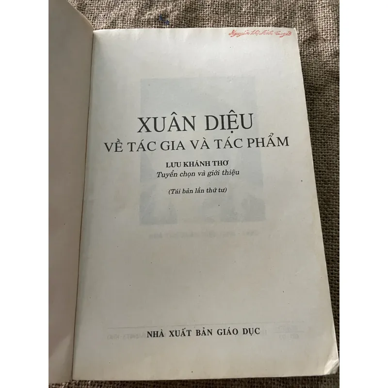 Xuân Diệu - tác gia và tác phẩm  792194