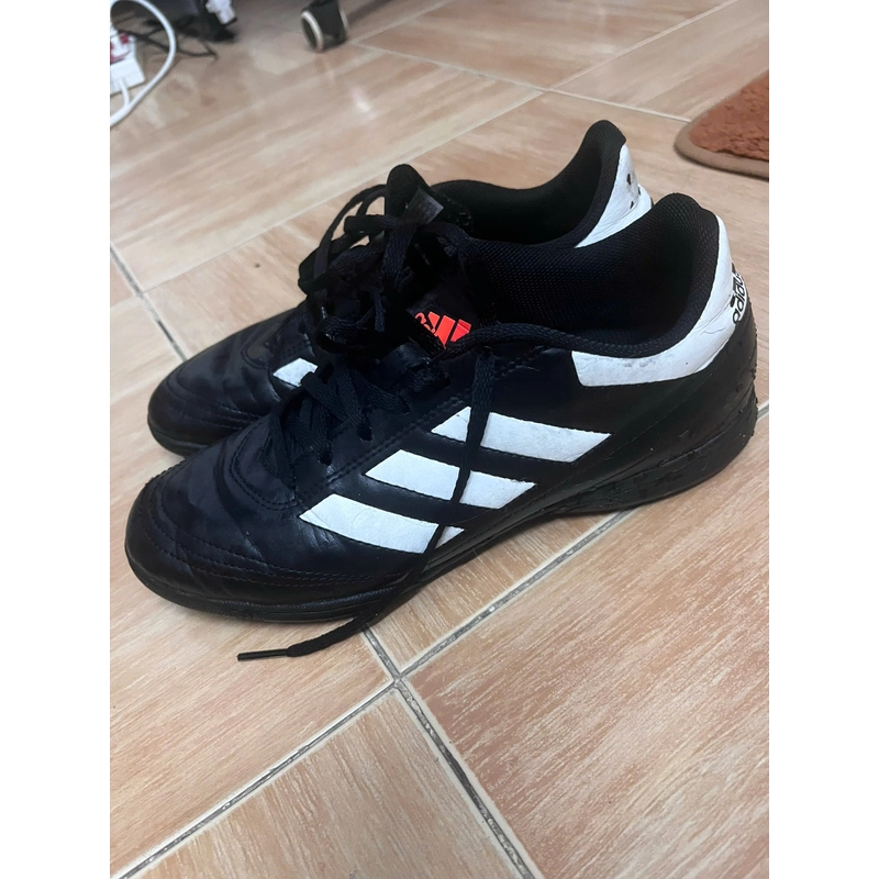 Giày đá bóng Adidas Size 40 chính hãng 457806