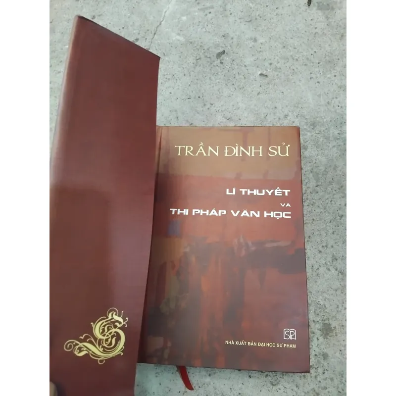 Lí thuyết và thi pháp văn học của GS Trần Đình Sử 1022469