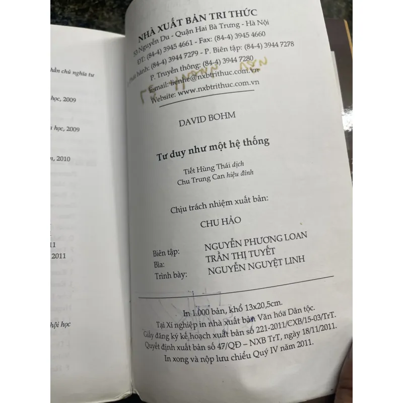 Tư duy như một hệ thống David Bohm 784428