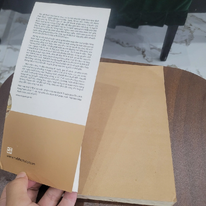 Kẻ lôi kéo ta Người là ai - Park Ock Soo 539250