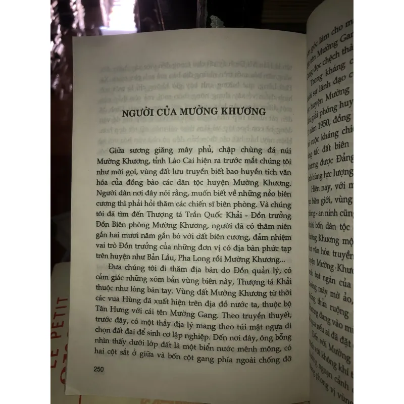 Khúc quân hành lặng lẽ - Phạm Vân Anh 933541