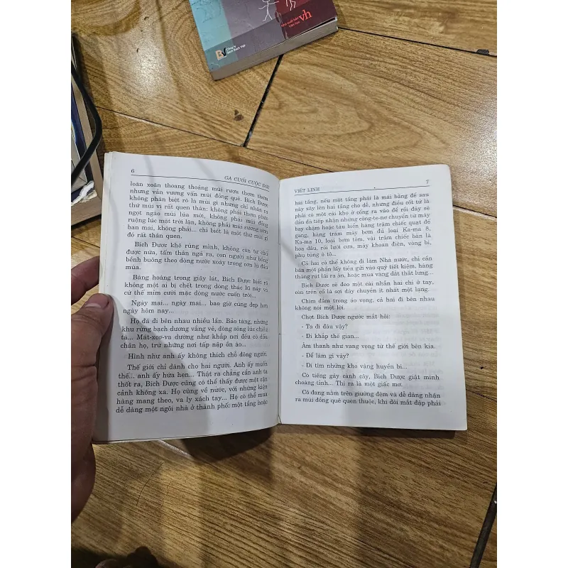 Ga cuối cuộc đời (xb 600q năm 2004)
30k 1019028