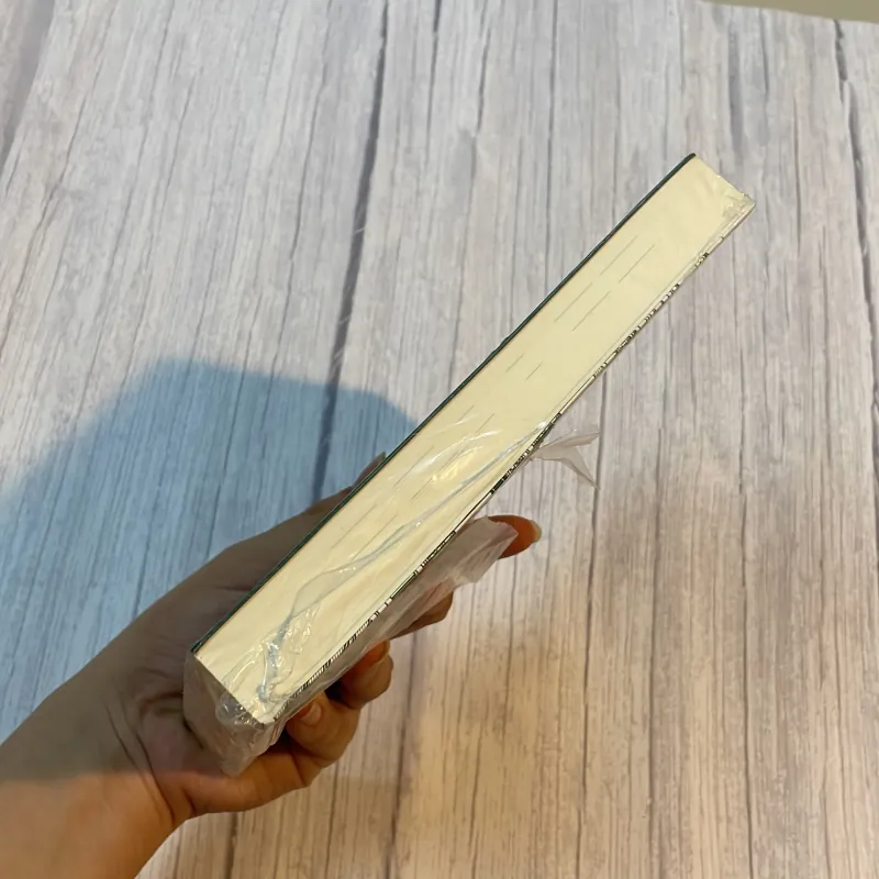 STARBUCKS - MICHAEL GATES GILL 931336