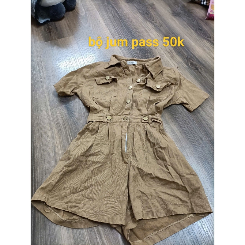 Quần áo nữ Size S M pass lại ạ 330414