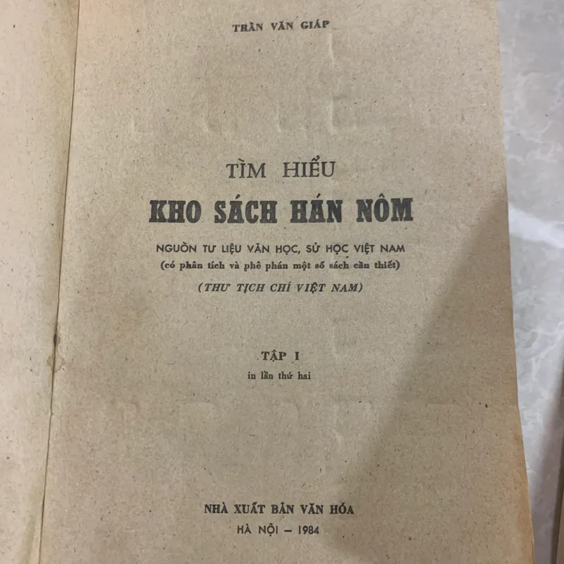 TÌM HIỂU KHO SÁCH HÁN NÔM (TẬP 1) - TRẦN VĂN GIÁP 589613