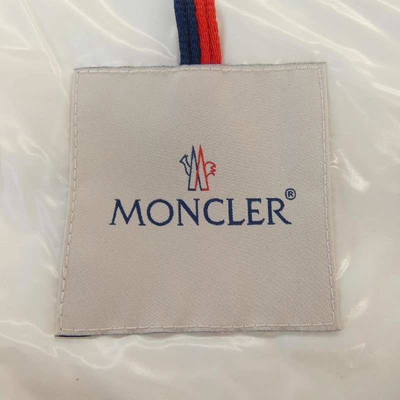Áo khoác lông vũ MONCLER CELEPINE - Hàng hiệu Chính hãng 820372
