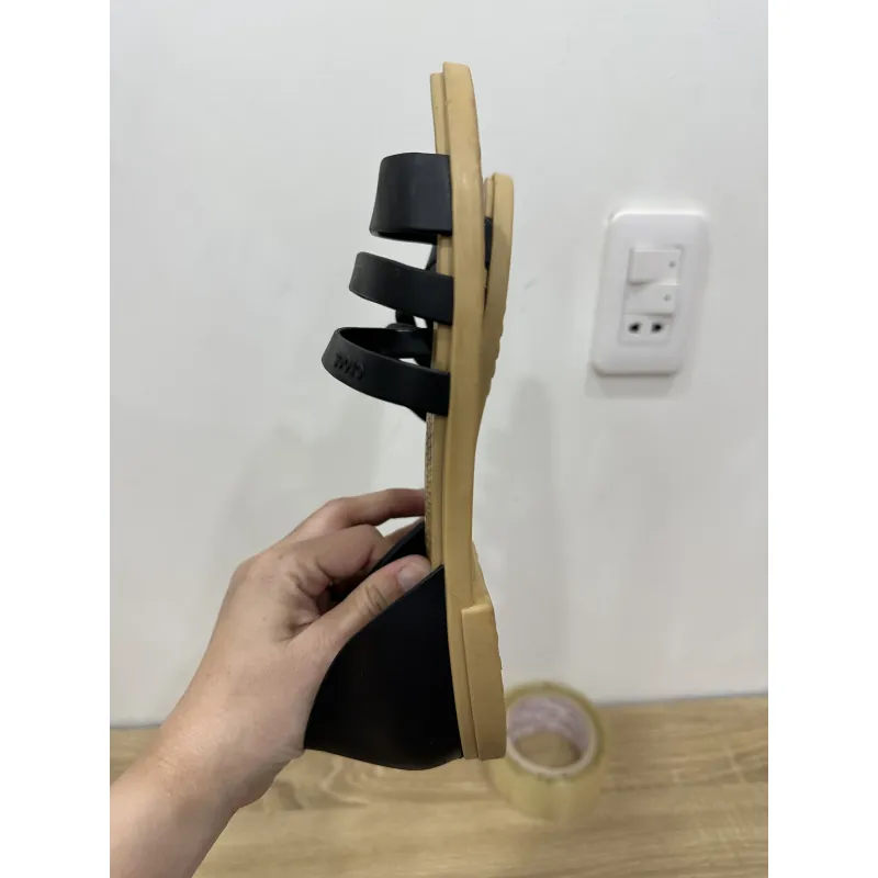 Giày crocs 2hand size w6-37 độ mới cao hình chụp thật 989698