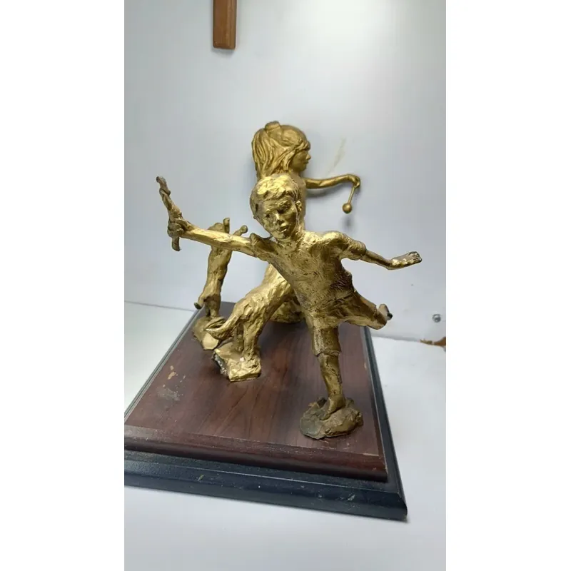 Tượng đồng thau những đứa trẻ và chú chó_Gốc châu Âu 697088