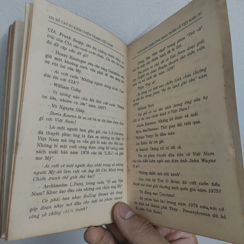Sổ Tay Sự Kiện Chiến Tranh Việt Nam- Jeff Stein, Marc Leepson 506261