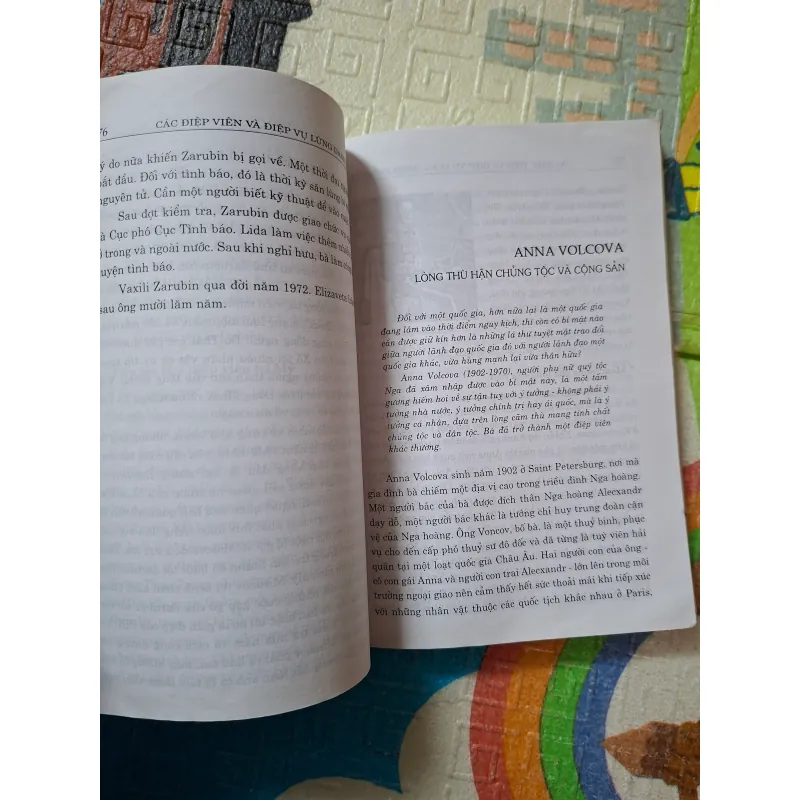 Các điệp viên và điệp vụ lừng danh thế giới: Người đẹp và ái tình 792140