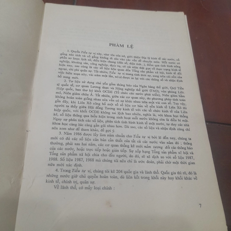 Tôn Văn Trương - TIỂU TỰ VỊ ĐỊA LÝ KINH TẾ CÁC NƯỚC năm 1988 476859