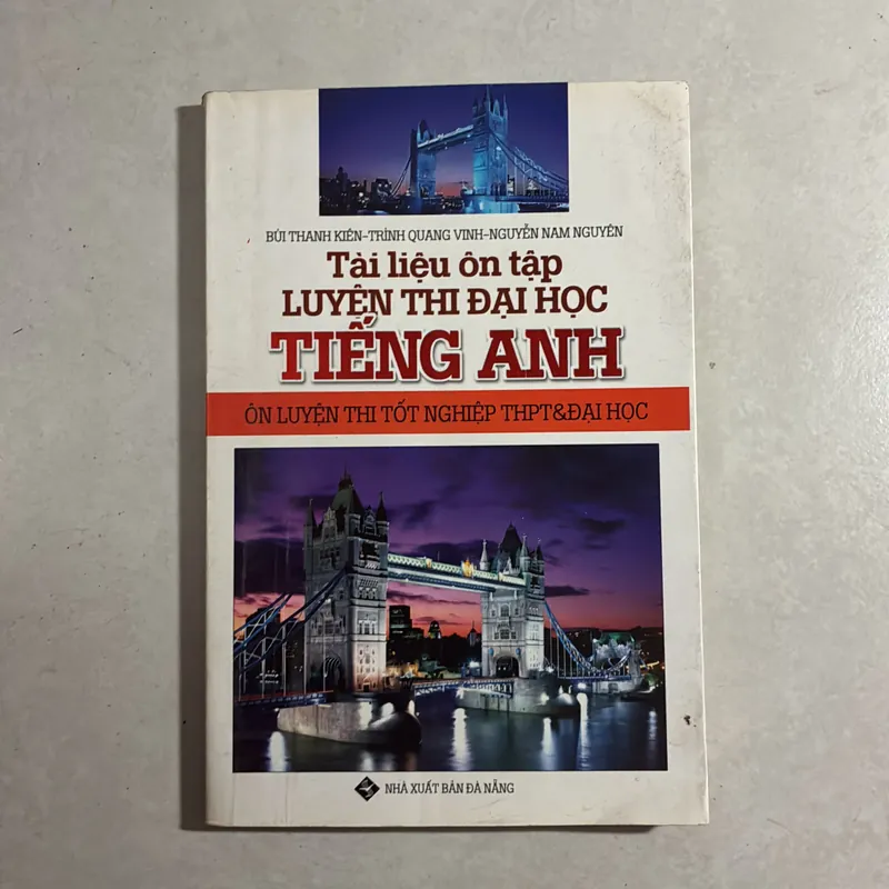 Tài liệu ôn tập luyện thi đại học Tiếng Anh 720530