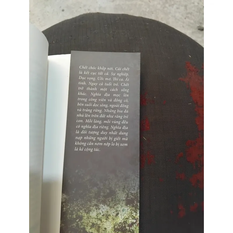 Bộ tột cùng hạnh phúc tiểu thuyết của Arundhati Roy 997359