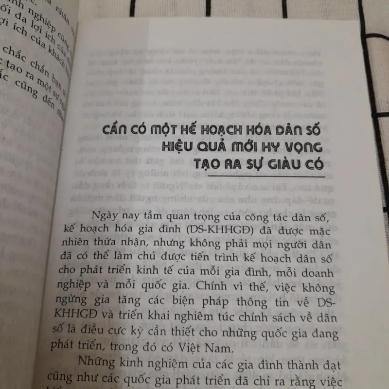 2 quyển làm giàu: Tạo 100 triệu Đôla & Đừng để tiền ngủ yên. Trần X Kiên & Tương Lâm 763137