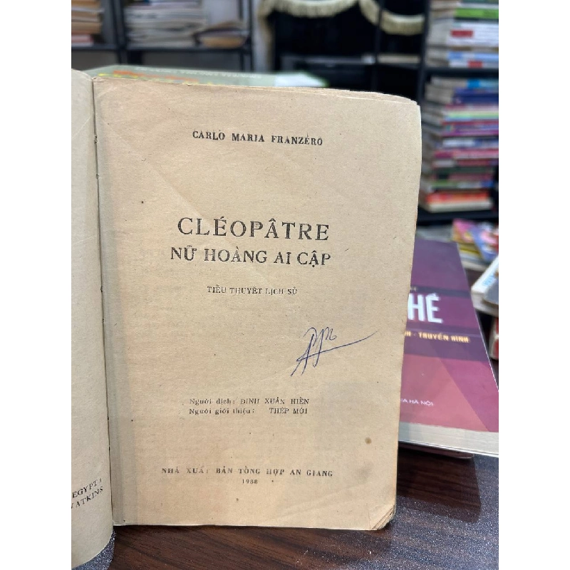 Cléopâtre - Nữ Hoàng Ai Cập - Carlo Maria Franzero 973573