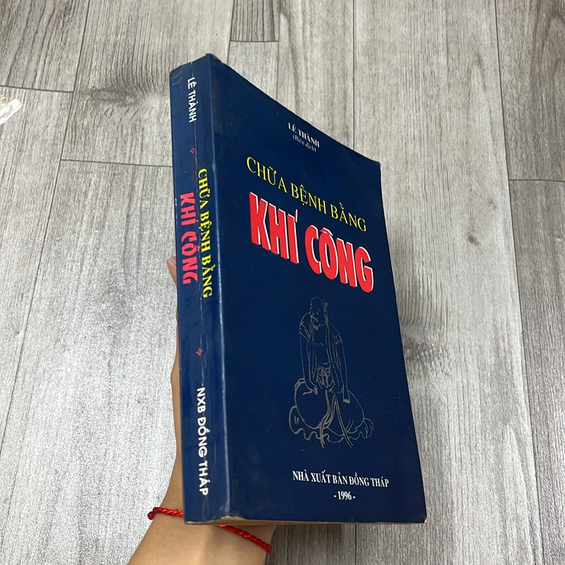 Chữa bệnh bằng khí công. 3b3 538973