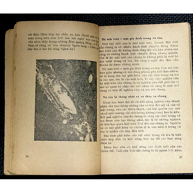 VŨ TRỤ VÀ ĐỜI SỐNG - PHẠM VIẾT TRINH 1027720