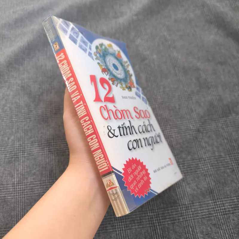Sách Chiêm tinh học - 12 Chòm sao & Tính cách con người - Giá bìa 68k 319973