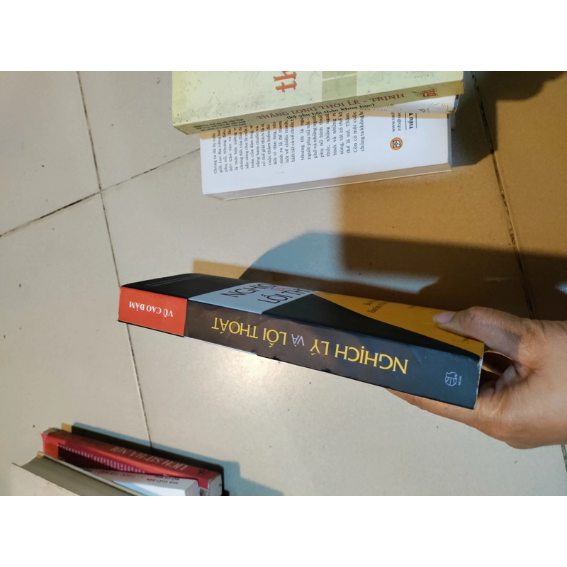 Nghịch lý và lỗi thoát 458735