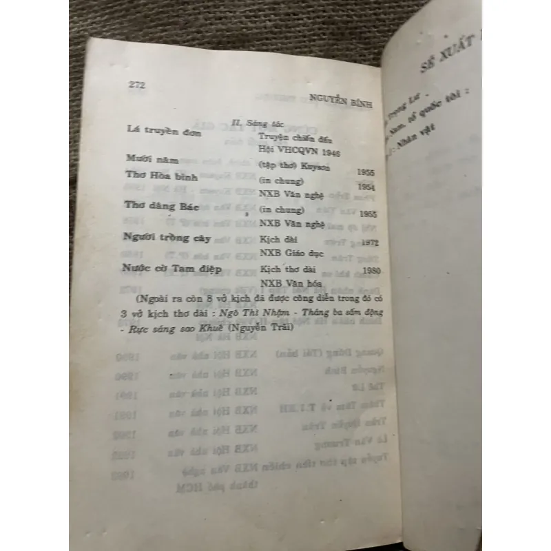 Nguyễn Bình thi sĩ của yêu thương - sách chuyên văn  931493