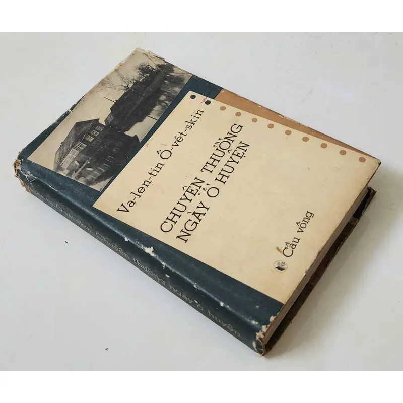 CHUYỆN THƯỜNG NGÀY Ở HUYỆN 703928