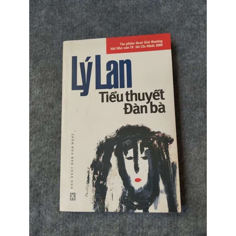 TIỂU THUYẾT ĐÀN BÀ - LÝ LAN 719940