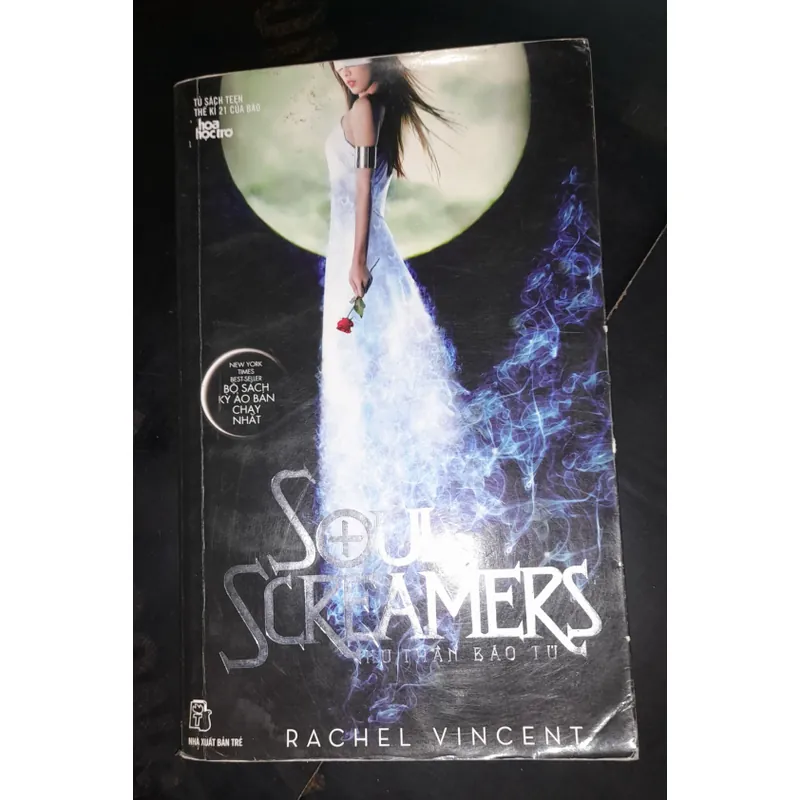 Đồng giá 50k /1 cuốn mua 3 cuốn tớ tặng cuốn Con kỳ nhông ( trinh thám ) nếu còn ạ  702921