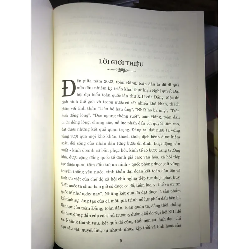 Cả nước đồng lòng, tranh thủ mọi thời cơ, vượt qua mọi khó khăn, thách thức, quyết tâm… 704300