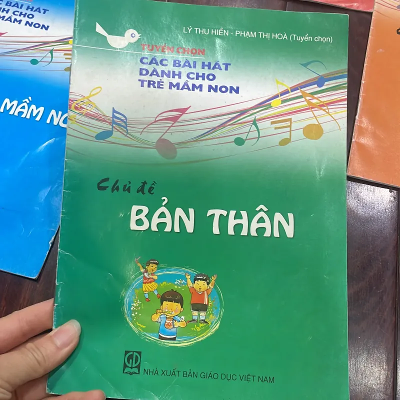 Tuyển chọn các bài hát dành cho trẻ mầm non - bộ 5 quyển - thiếu nhi  1044847