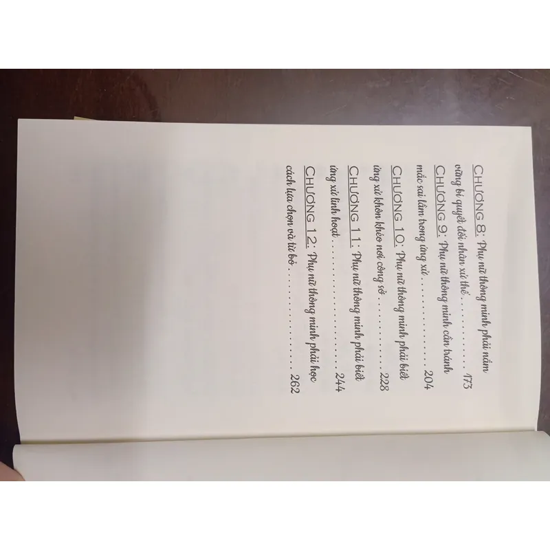 Đừng chỉ đẹp mà không hiểu chuyện - Có bookmark - Sách cũ 642937