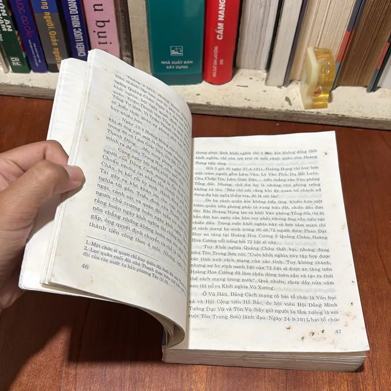 II Lịch Sử Trung Quốc: Bí Mật Về Tám Vị Tổng Thống Trung Quốc (Tập 1) - Vương Hiệu Minh 782341