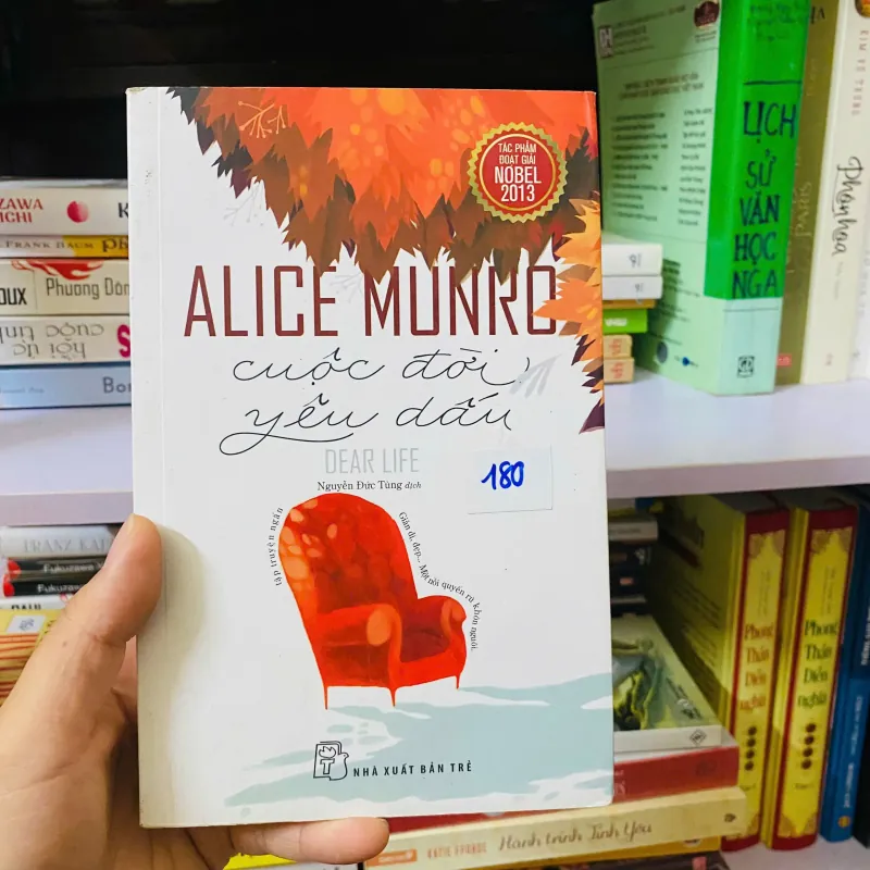 Cuộc đời yêu dấu - Alice Munro#HATRA 749422