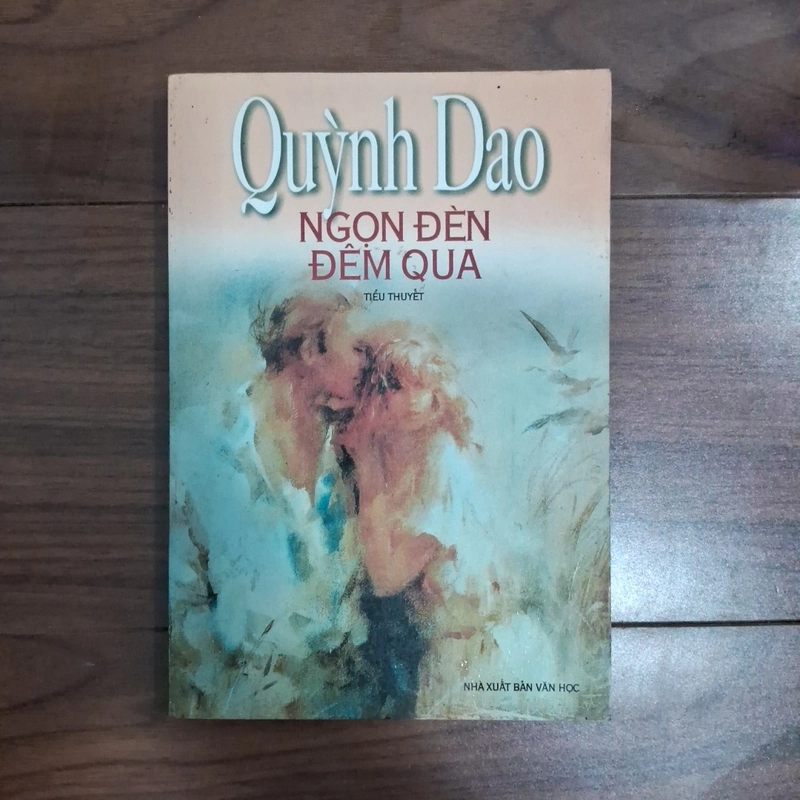 Ngọn đèn đêm qua 508044